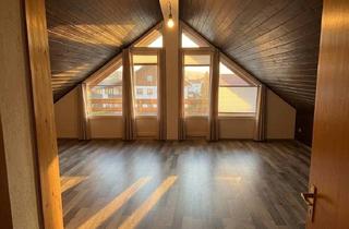 Wohnung kaufen in Richard-Schirrmann-Straße 18, 79822 Titisee-Neustadt, Titisee-Neustadt - Maisonette-Wohnung mit 3 Balkonen, 5 Zimmern und 2 Bäder in Neustadt zu verkaufen