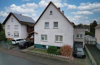 Haus kaufen in 35581 Wetzlar, Wetzlar / Münchholzhausen - Raum für Familie, Ideen und Zukunft - Zweifamilienhaus mit zwei Garagen - provisionsfrei