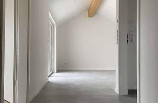 Wohnung kaufen in 66901 Schönenberg-Kübelberg, *Dachgeschosswohnung – Stilvoll wohnen unter freiem Balkenwerk mit großem Balkon*