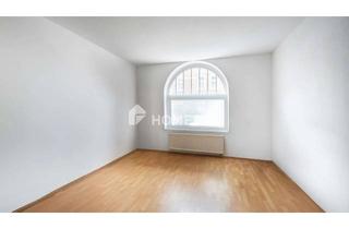 Wohnung kaufen in 09599 Freiberg, Klassisch und modern zugleich: Gepflegte 2-Zimmer-Wohnung in saniertem Altbau