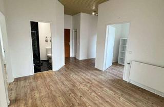 Wohnung kaufen in Kaiserstraße 64, 72764 Reutlingen, Großzügige 5,5-Zimmer Wohnung in Reutlingen