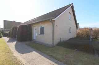 Wohnung kaufen in 23743 Grömitz, Seltenheit über 2 Etagen!Reihenhausstil-Whg., ca. 73m² mit Terrasse und Stellpl. in zentraler Lage