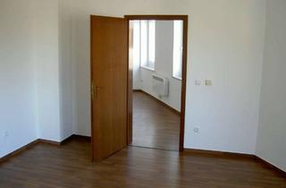 Wohnung mieten in Krayer Straße 278, 45307 Kray, Geräumige 4‑Zimmer Wohnung im 2. OG in Essen-Kray