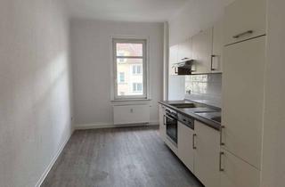 Wohnung mieten in Posadowsky-Anlagen, 04317 Reudnitz-Thonberg, Traumhafte 2-Raum-Wohnung mit genug Platz sucht dich - mit Einbauküche!