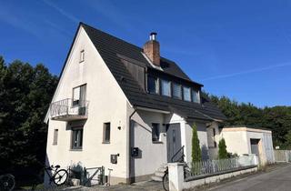 Haus kaufen in 97437 Haßfurt, *1.423m² GROSSES GRUNDSTÜCK IN RANDLAGE* Kurzfristig beziehbares Haus mit Einliegerwohnung, 2 Gara