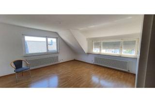 Wohnung mieten in 70563 Vaihingen, 2,5 Zimmer Dachgeschoßwohnung im Zentrum Stgt.-Vaihingen