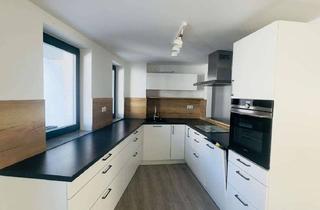 Wohnung mieten in Kraftsteinstraße 15c, 90556 Cadolzburg, Stadthaus in Cadolzburg zu Vermieten