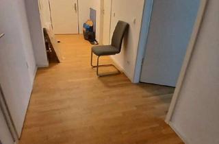 Wohnung mieten in Hafenstraße 19, 24103 Vorstadt, Nachmieter für moderne 3-Zimmer-Wohnung mit 2 Balkonen gesucht