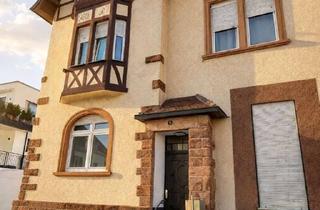 Haus kaufen in 79312 Emmendingen, Attraktives Anlageobjekt 5,5% Rendite: Saniertes MFH mit 6 WE und Altbaucharme in zentraler Lage