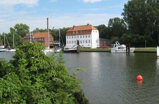 Anlageobjekt in Am Rethövel 12, 25348 Glückstadt, Ehemaliges Palais mit Bauplatz am Yachthafen in Glückstadt