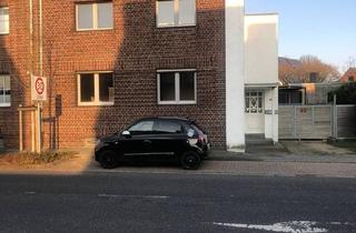 Doppelhaushälfte kaufen in 47918 Tönisvorst, Tönisvorst - Ein- Zweifamilienhaus als Doppelhaushälfte mit großer Halle