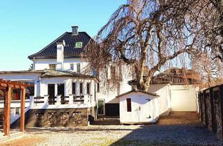 Villa kaufen in 52355 Düren, Düren - Exclusive Stadtvilla mit 4 Wohneinheiten & Ausbaureserve +Privat+