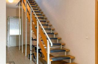 Mehrfamilienhaus kaufen in 15366 Hoppegarten, Hoppegarten - Mehrfamilienhaus mit guter Anbindung an Berlin