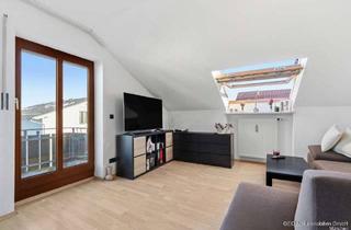 Wohnung kaufen in 82110 Germering, Helle Dachgeschosswohnung mit großem Balkon in ruhiger Lage in Germering – ideal für Singles und Paa