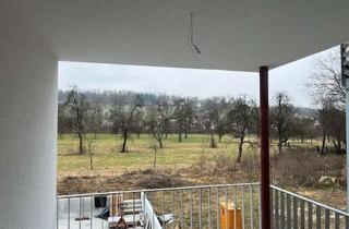 Wohnung mieten in Lerchenberger Straße 58, 73035 Göppingen, Schicke 2-Zimmer Wohnung im EG mit Balkon in Göppingen-Bartenbach