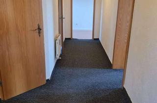 Wohnung mieten in Heinrich-Heine-Straße, 04600 Altenburg, Geräumige 100 m² Wohnung im 3. OG in Altenburg