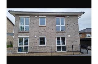 Wohnung mieten in Auguste-Ebeling-Straße 4a, 25746 Heide, 3-Zimmer Wohnung mit Balkon in Heide