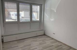 Wohnung mieten in Banderbacher Weg, 90768 Dambach, Sanierte: exklusive 2,5-Zimmer-Erdgeschosswohnung in Fürth