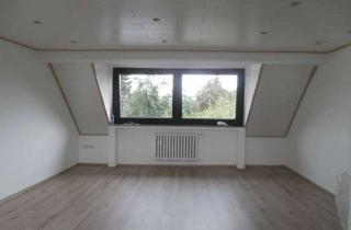 Wohnung mieten in Alter Kalkweg 11, 47055 Wanheimerort, Helle 3-Zimmer Dachgeschosswohnung in Duisburg-Wanheimerort