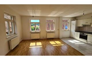 Wohnung kaufen in Untere Herrngasse, 74523 Schwäbisch Hall, Lichtdurchflutete 3-Zimmer-Wohnung (ca. 70 qm) mitten in der historischen Altstadt Schwäbisch Halls