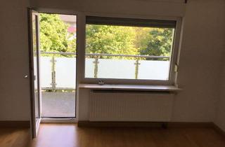 Wohnung kaufen in Untere Fuhr 54, 45136 Bergerhausen, Helle 2-Zimmer-Wohnung mit Balkon im 2. OG in Essen-Bergerhausen