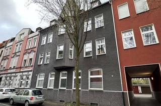 Wohnung mieten in Deutsche Str. 13, 44649 Wanne, Großzügig & Renoviert! 4,5 Zimmer-Wohnung zu vermieten!