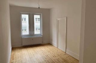 Wohnung mieten in Bachstraße 44, 76185 Mühlburg, hochwertige 2-Zimmer Wohnung in schönem sanierten Altbau mit Balkon