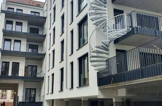 Wohnung mieten in I 10, 68159 Mannheim, Neubau Erstbezug 3 ZKBB stille Oase in abgeschlossenem Innenhof mit Südbalkon