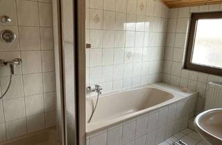 Wohnung mieten in 89173 Lonsee, Frisch renovierte charmante 3-Zimmer Dachgeschosswohnung in Lonsee