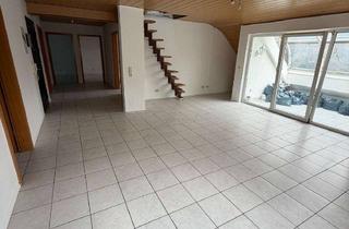 Wohnung mieten in Willi-Schertle-Ring 26, 76467 Bietigheim, 4 Zimmer Wohnung + Garage