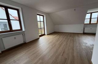 Wohnung mieten in Hauptstraße 25A, 85293 Reichertshausen, Frisch sanierte 3-Zimmer-Dachgeschosswohnung mit Balkon und Blick ins Grüne