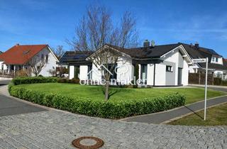 Haus kaufen in 95502 Himmelkron, Exklusiver Bungalow - Niedrigenergiehaus - Erdwärme + PV-Anlage - Neubaugebiet