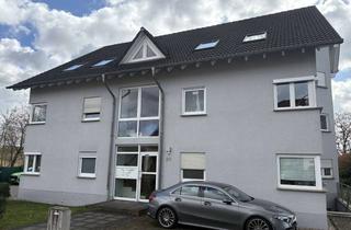 Wohnung mieten in Am Langenberg 20, 66740 Saarlouis, Exklusive 3 ZKB Dachgeschoss Wohnung ca 80 qm mit sonniger Dachterrasse