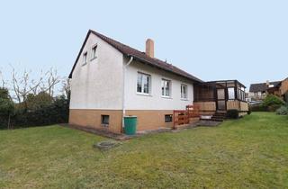 Einfamilienhaus kaufen in 38350 Helmstedt, Einfamilienhaus mit Wintergarten, Garage u. Keller in ruhiger Lage von Helmstedt !