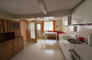 Doppelhaushälfte kaufen in 74673 Mulfingen, Sanierungsbedürftige Doppelhaushälfte mit großer Scheue und großem Garten