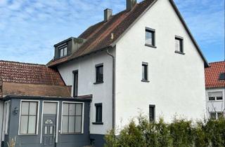 Haus kaufen in 91602 Dürrwangen, Dürrwangen - Modernes Ein- bis Zweifamilienhaus mit Anbau und großem Grundstück