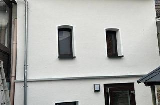 Reihenhaus kaufen in 65589 Hadamar, Hadamar - Charmanter Altbau mod.& gedämmt (2023) mit Grundstück + Carport