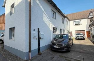Wohnung kaufen in 53902 Bad Münstereifel, Bad Münstereifel - 6% RenditeSaniertes Einfamilienhaus in ruhiger Hoflage - 4 Zimmer