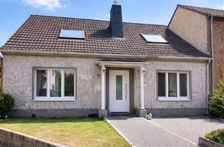 Einfamilienhaus kaufen in 53879 Euskirchen, Euskirchen - Ruhig gelegenes Einfamilienhaus mit Pool und Westgarten - Gasheizung aus 2023