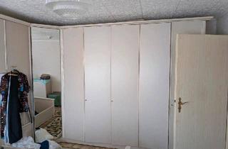 Haus kaufen in 06268 Querfurt, Querfurt - Zwei Zimmer Wohnung