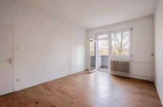 Wohnung kaufen in 10969 Berlin, Berlin - 2,5-Zimmer-Wohnung mit Balkon im Herzen von Kreuzberg