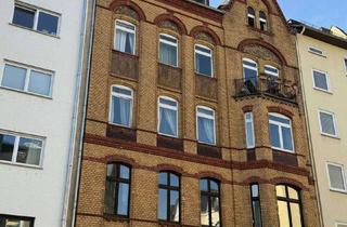 Wohnung kaufen in 56068 Süd, Charmante Altbauwohnung mit 4 ZKB in der südlichen Vorstadt von Koblenz. Vermietet!