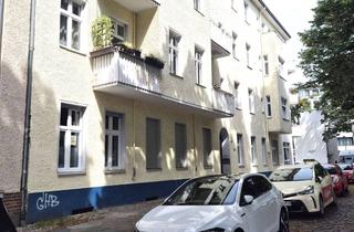 Wohnung kaufen in 13409 Reinickendorf, Vermietete-2 Zim.- Raschddorffsrtaße