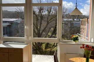 Wohnung kaufen in 70839 Gerlingen, GERLINGEN - SONNIGE 5-ZIMMER-DG-WOHNUNG, TOLLER AUSBLICK, TG, RUHIGER LAGE, OHNE MAKLER!