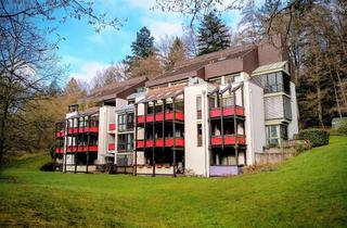 Wohnung kaufen in 76307 Karlsbad, Wohnung in Langensteinbacher Waldrandlage mit Balkon, Terrasse und Tiefgaragenstellplatz