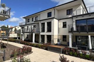 Wohnung mieten in Bahnhofstraße 42b, 67251 Freinsheim, Moderne 2-Zi.-Neubauwohnung mit kl. Garten, Terrasse & TG – zentral in Freinsheim