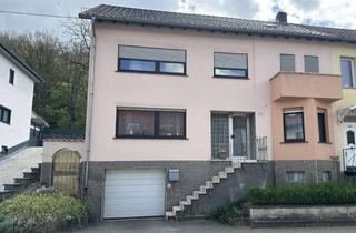 Einfamilienhaus kaufen in 66787 Wadgassen, Großzügiges Einfamilienhaus mit Garten in begehrter Lage