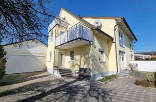 Doppelhaushälfte kaufen in 90763 Südstadt, Nähe Südstadtpark ...Großzügige Doppelhaushälfte mit Einliegerwohnung und Doppelgarage