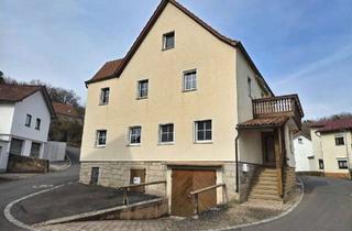 Haus kaufen in 97514 Oberaurach, Großes EFH (Wfl. 160 m²) mit Garten und Nebengebäude in ruhiger Lage von Oberschleichach