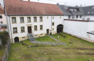 Einfamilienhaus kaufen in 66646 Marpingen, Sanierungsbedürftiges Einfamilienhaus mit großer Scheune für Wohnwagen etc.!